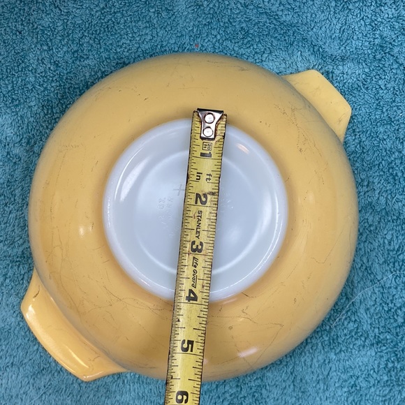 Pyrex Yellow Cinderella Nesting Mixing Bowl 443 Vtg 2 1/2 QT Sunflower Daisy - Picture 4 of 10
